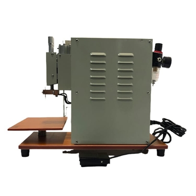 Máquina 15KW de Mini Cylindrical Battery Pack Welding para a bateria 18650