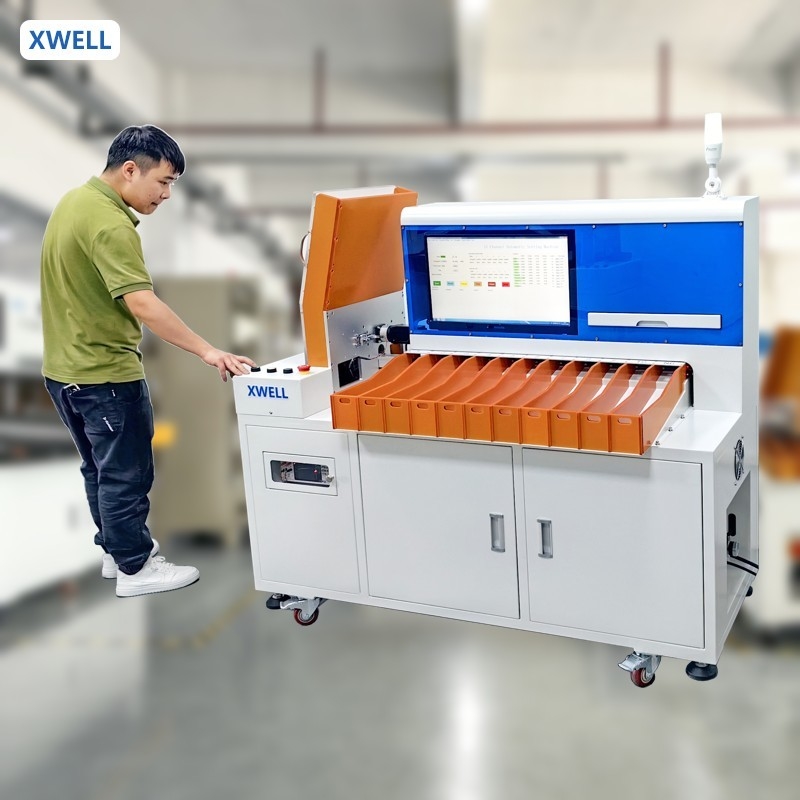 Máquina de triagem de baterias de 11 canais com ecrã táctil para 18650 21700 célula