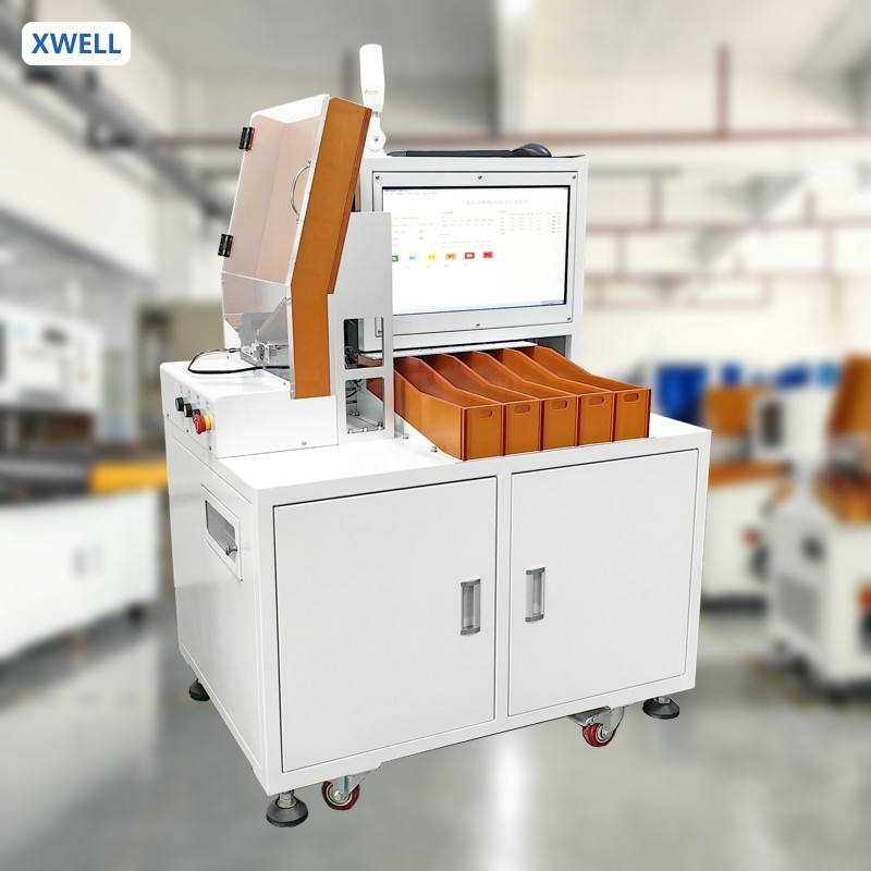 Máquina automática de triagem de baterias cilíndricas de 5 canais para 18650, 26650, 32650, 21700 células com tensão e resistência