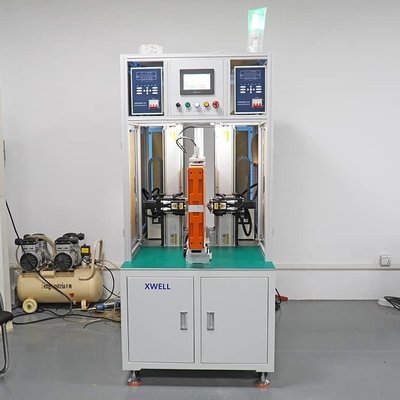 Máquina automática de soldagem de pontos laterais duplos para 18650 26650 32650 Célula cilíndrica